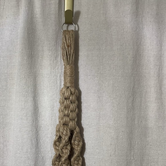 Vintage Macrame Jute Plant Hanger Large Planter Basket 75" BOHO Wood Bead 70s - Picture 8 of 11